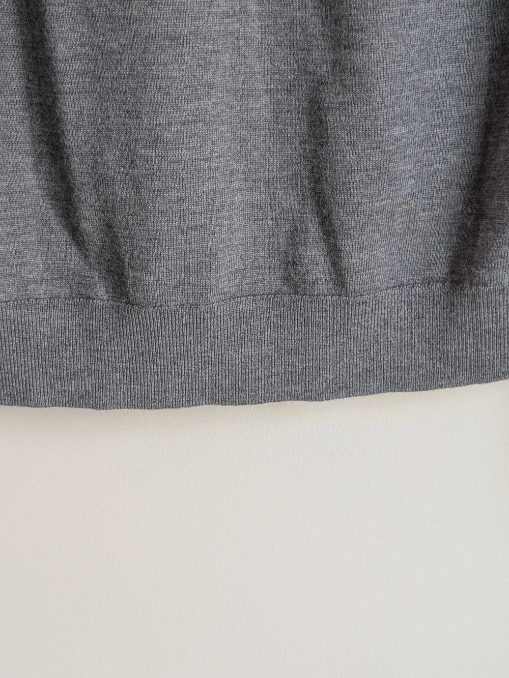 Banana Republic Extra Fine Merino Wool Crewneck Sweater Men's Size Medium Gray